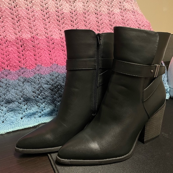 Soul Naturalizer - size 7 - wide - Picture 2 of 3